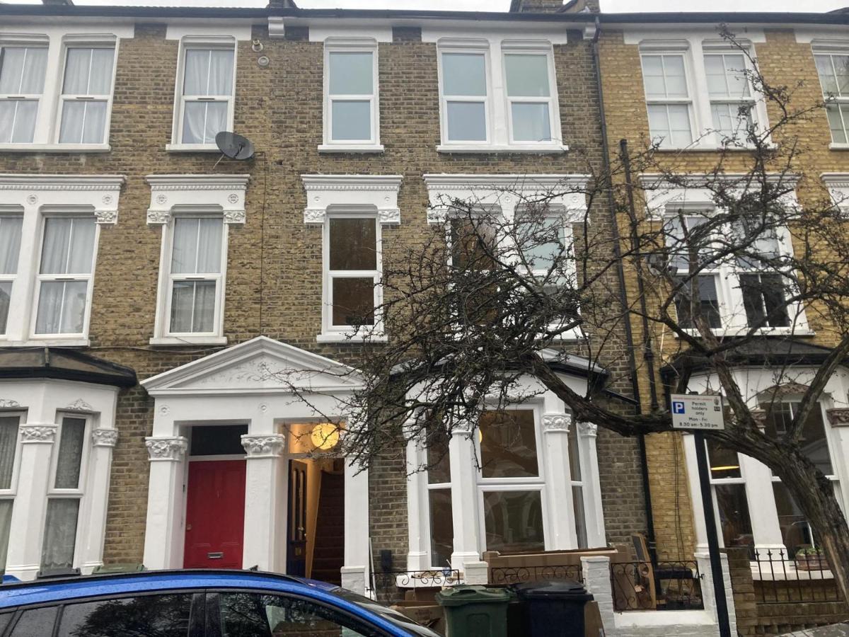 The Dimmer 2 Bedroom Apartment London Bagian luar foto